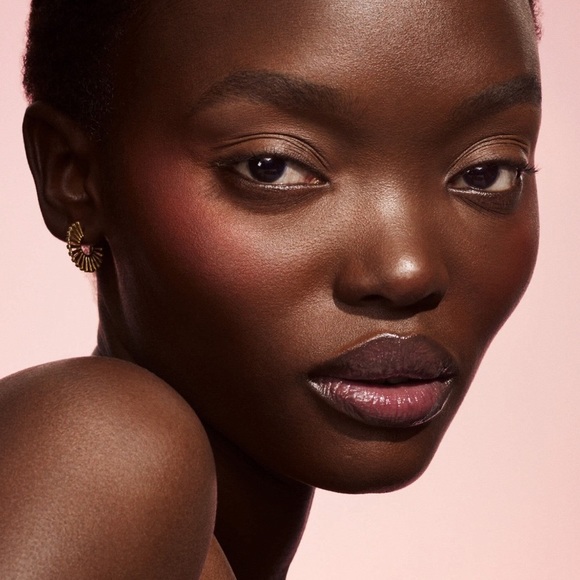 fenty beauty cheeks out blush - Picture 4 of 4